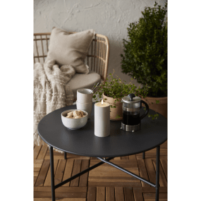 LED Bougie Pilier Flamme Soft 18cm Beige De Star Trading - La bougie Flame Soft, alimentée par piles, impressionne par sa flamme réaliste et son autonomie d'environ 1000 heures.