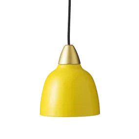Urban Mini Ø15 Jaune suspension De Superliving - Malgré sa petite taille, Urban Mini offre une distribution lumineuse impressionnante et s'intègre aussi bien au-dessus du comptoir de la cuisine que dans un coin lecture confortable.