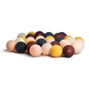 Irislights Copenhagen 35-lights Multicolore De Irislights - Cette guirlande constitue &eacute;galement une superbe d&eacute;coration de table, par exemple accompagn&eacute;e de petits vases de fleurs ou autres.