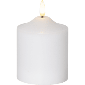 LED Bougie Pilier Flamme Blanc De Star Trading - Bougie bloc &agrave; piles de la s&eacute;rie Flamme avec une flamme r&eacute;aliste qui brille d'un blanc chaud.