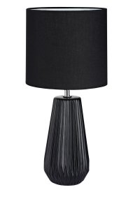 Nicci 40cm Noir lampe de table De Markslöjd - Grâce à son design minimaliste, la lampe peut être placée facilement et de manière polyvalente aussi bien dans le salon que dans la chambre, ce qui la rend particulièrement adaptée à ceux qui recherchent une solution d'éclairage intemporelle et fonctionnelle.