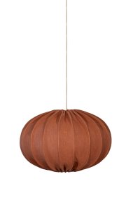 Moon Abat-Jour S/Suspension Ø45 Rouiller suspension De Alde & Lind - Le tissu pr&eacute;sente une belle texture, &eacute;voquant le lin, qui conf&egrave;re &agrave; l'abat-jour un aspect doux et accueillant, particuli&egrave;rement s&eacute;duisant lorsque la lampe est allum&eacute;e.