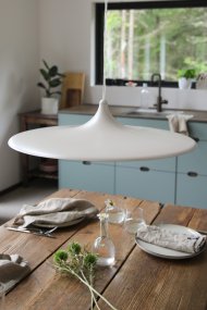 Beam Ø57 Beige De Markslöjd - La luminosit&eacute; se r&egrave;gle facilement entre 100 %, 50 % et 25 % gr&acirc;ce &agrave; un interrupteur mural standard.