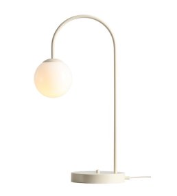 Una 60cm Blanc crémeux lampe de table De Artera - La lampe de table Una, en métal blanc crème, présente un design incurvé et élégant qui apporte une touche moderne et ludique à n'importe quelle pièce.