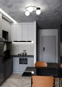 Sopra Ø47 Blanc plafonnier De Emibig Lighting - Les abat-jour en verre opale apportent de la l&eacute;g&egrave;ret&eacute; et r&eacute;partissent la lumi&egrave;re uniform&eacute;ment, contribuant ainsi &agrave; un &eacute;clairage agr&eacute;able et efficace de la pi&egrave;ce.