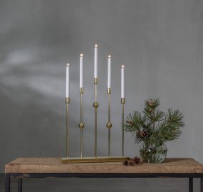 Gustavo Laiton De Star Trading - un buffet, parfait pour la p&eacute;riode de l&#39;Avent et de No&euml;l.