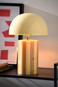 Rayado 34cm Jaune lampe de table De Leitmotiv - Elle est fournie avec un câble textile noir de 2 mètres, un interrupteur et une prise.