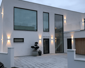 Illusion Box Noir lampe d’extérieur De Westal - Convient pour une utilisation intérieure et extérieure (indice de protection IP54) et idéal pour les environnements privés et publics.