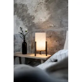 Eruca 40cm Beige lampe de table De Markslöjd - Câble textile noir de 2 m de long avec interrupteur sur le câble et prise murale.