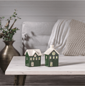 Husby Vert De Star Trading - Les maisons sont vendues par lot de deux.