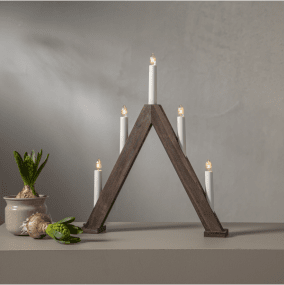 Albo Brun De Star Trading - Placez l'&eacute;l&eacute;gant chandelier dans une fen&ecirc;tre et cr&eacute;ez une merveilleuse atmosph&egrave;re de No&euml;l.