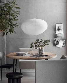 Rica Abat-Jour S/Suspension Ø70 Blanc suspension De House Doctor - Accrochez-le au-dessus de la table à manger ou de la table basse et laissez sa lueur douce et chaleureuse créer une atmosphère accueillante.