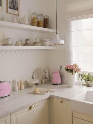 Wells Ø24 Blanc lampe de fenêtre De PR Home - Nous nous sommes inspir&eacute;s d&#39;une fleur et avons cr&eacute;&eacute; cette s&eacute;rie en plusieurs mod&egrave;les et couleurs.