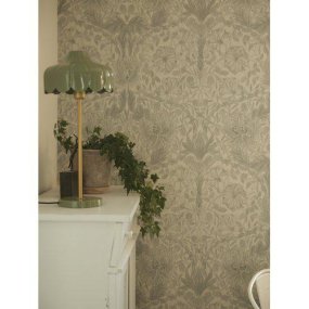 Wells 50cm Vert lampe de table De PR Home - La lampe de table en métal Wells apporte une touche de fraîcheur et de romantisme à votre intérieur.