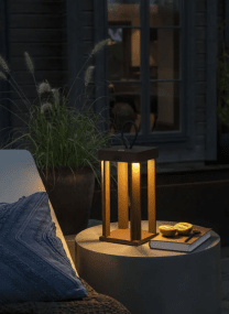 Cannes 42cm Rouiller portable De Konstsmide - La lampe est équipée d'un variateur tactile pour que vous puissiez régler la luminosité et la température de couleur.