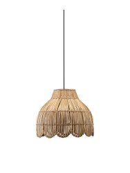 Pia Ø24 Nature suspension De PR Home - Le plafonnier Pia est fabriqué à la main à partir de fibres naturelles et de fil de jute avec un bord incurvé en bas.