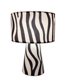 Zany 43cm Noir et blanc lampe de table De By Rydéns - La lampe est fournie avec un c&acirc;ble en plastique noir de 2 m&egrave;tres de long, un interrupteur et une prise.