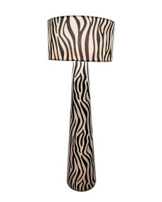 Zany Noir et blanc De By Rydéns - Avec son g&eacute;n&eacute;reux diam&egrave;tre de 50 cm et son motif animalier saisissant, Zany Zebra est le choix id&eacute;al pour apporter une touche de personnalit&eacute; et de caract&egrave;re &agrave; votre int&eacute;rieur.