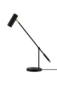 Hubble Read 64cm Noir lampe de bureau De Globen Lighting - Le port USB-C situé à l'arrière de la base a été testé avec des appareils Apple et devrait être compatible avec les modèles jusqu'à l'iPhone 15 et l'iPad 10.