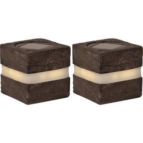 Stonecube Pack De 2 Gris lampe solaire De Star Trading - Fabriqu&eacute;es en polyr&eacute;sine avec une surface brun-gris fonc&eacute; imitant &agrave; la perfection la pierre, elles se rechargent pendant la journ&eacute;e et diffusent une douce lumi&egrave;re blanche chaude la nuit.