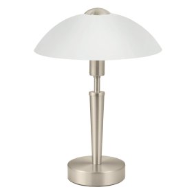 Solo 35cm Nickel lampe de table De Eglo - La lampe de table Solo allie design moderne et fonctionnalit&eacute;.