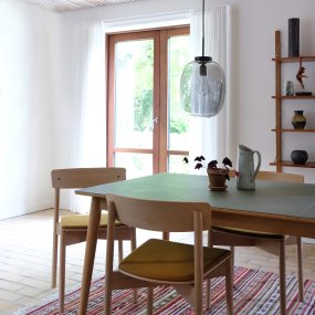 DL39 Ø25 Noir De Dyberg Larsen - Il est recommandé de le placer au dessus de la table à manger ou plusieurs dessus.