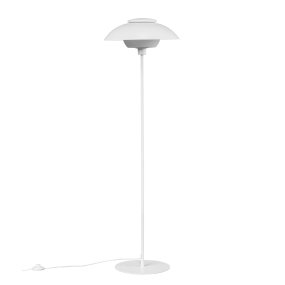 Opus Blanc mat lampadaire De Dyberg Larsen - L'abat-jour sup&eacute;rieur de la lampe est en verre opale souffl&eacute; &agrave; la bouche, qui diffuse une lumi&egrave;re douce et agr&eacute;able et cr&eacute;e ainsi une atmosph&egrave;re accueillante.