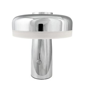 Porter 16cm Chrome portable De Dyberg Larsen - La lampe de table LED rechargeable Porter est une lampe moderne et fonctionnelle avec un design unique dans lequel la lumière vient du bord, offrant une lumière agréable et uniforme.