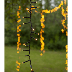 Guirlande Lumineuse Golden Warm White 10m Noir De Star Trading - La boucle mesure environ 11 m&egrave;tres de long et la distance entre les lumi&egrave;res est de 2 cm.