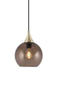 Bowl Ø15 Brun lampe de fenêtre De Globen Lighting - Petite et &eacute;l&eacute;gante suspension en verre avec d&eacute;tails en laiton bross&eacute;.