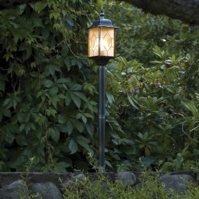 Milano 115cm Noir bornes De Konstsmide - La borne lumineuse Milano est une élégante lanterne en aluminium noir.