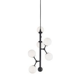 Atom vertical Ø30 Noir suspension De Halo Design - Les dômes en verre opale assurent une agréable répartition de la lumière dans la pièce.