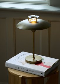 Stepp One-Two -Three 30cm Antique portable De Halo Design - La lampe a un indice de protection IP45 et est donc protégée contre l'humidité et la poussière.