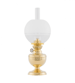 Aspö 70 Laiton De Karlskrona lampfabrik - Une petite lampe &agrave; p&eacute;trole classique avec un bo&icirc;tier en laiton, particuli&egrave;rement adapt&eacute;e aux ambiances maritimes.