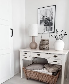 Eleana 74cm Brun lampe de table De Aneta Lighting - La lampe de table Eleana est une lampe élégante et intemporelle qui s'intègre parfaitement dans votre intérieur.