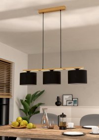 Castralvo 97cm Nature De Eglo - Cette suspension combine trois abat-jour noirs avec une base en bois clair, créant une ambiance harmonieuse et moderne.