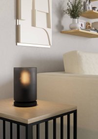 Colomera 20cm Noir De Eglo - Cette lampe de table en verre fumé et nervuré ajoute une touche d'élégance moderne à votre intérieur.