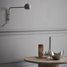 Yes! 45cm Gris applique murale De CO Bankeryd - Pendant la journée, il confère à la zone de couchage un caractère intéressant et scandinave.