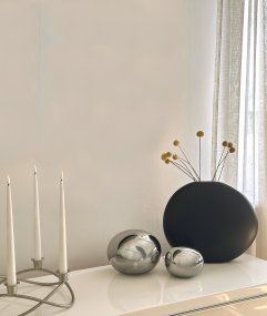 Globus 10cm Couleur fumée lampe de table De Aneta Lighting - Lampe de table globe en verre fum&eacute; avec une source lumineuse &agrave; l&#39;int&eacute;rieur de la sph&egrave;re en verre, qui fournit une lumi&egrave;re d&eacute;corative et chaleureuse.