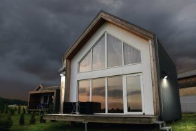 Flood Sensor 30W Noir lampe solaire De Ledvance - Le capteur de mouvement PIR int&eacute;gr&eacute; et le capteur de lumi&egrave;re du jour allument automatiquement la lampe lorsqu'un mouvement est d&eacute;tect&eacute; dans l'obscurit&eacute;, garantissant ainsi s&eacute;curit&eacute; et efficacit&eacute; &eacute;nerg&eacute;tique.