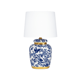 Blomsterlilla 30cm Bleu lampe de table De Lampan - Magnifique lampe de table orn&eacute;e d'un motif d&eacute;coratif bleu et blanc sur son pied en porcelaine et de d&eacute;tails en laiton.