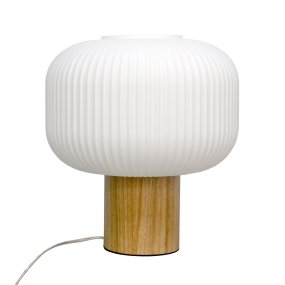 Ekerum 34cm Blanc lampe de table De Nordic Lighting - Son pied en bois lui conf&egrave;re une allure chaleureuse et robuste, tandis que son abat-jour en verre blanc c&ocirc;tel&eacute; diffuse une lumi&egrave;re douce et agr&eacute;able.