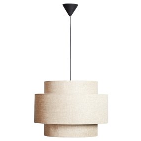 Hilma Ø55 Beige suspension De Cottex - Le tissu beige diffuse une lumi&egrave;re chaleureuse et accueillante, rendant Hilma polyvalente et facile &agrave; assortir &agrave; tout type de mobilier.