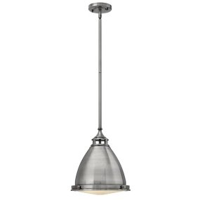Amelia Ø32 Nickel antique De Elstead Lighting - Kupolen har en etsad prismatisk bottenlins, och denna helmetalliska versionen i polerad antiknickel har en autentisk vintagelook.