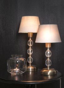 Johanna 30cm Laiton antique lampe de table De Aneta Lighting - La lampe de table Johanna en m&eacute;tal en laiton antique avec des boules en acrylique transparent assure l'&eacute;l&eacute;gance.