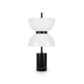 Kyoto 46cm Noir lampe de table De Maytoni - La lampe a un design élégant avec un corps en verre blanc brillant et une base en marbre rappelant les silhouettes des anciennes pagodes et palais de la ville.