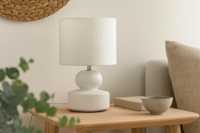Muschi 36cm Blanc De Nordic Lighting - Livr&eacute;e avec un c&acirc;ble en plastique blanc de 1,8 m de long, un interrupteur et une prise.