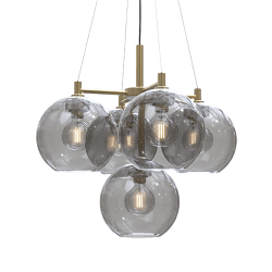 Gloria Ø68 Laiton suspension De Belid - Les abat-jour en verre sont fabriqués en verre soufflé à la bouche, ce qui signifie que chaque lampe a sa propre surface unique et que de petites bulles d'air peuvent apparaître, ajoutant au caractère de la lampe.