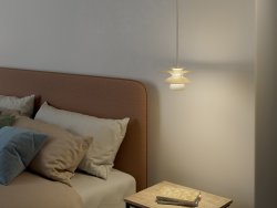 Picasso Ø18 Miel léger suspension De Belid - La famille Picasso se compose de suspensions, de lampes de table et de lampadaires.