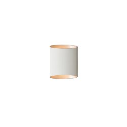 Sinne 17cm Structure blanche applique murale De Belid - L'intérieur est peint à la main dans une couleur contrastante pour créer de la profondeur, une forme plus invitante et un effet d'éclairage attrayant.
